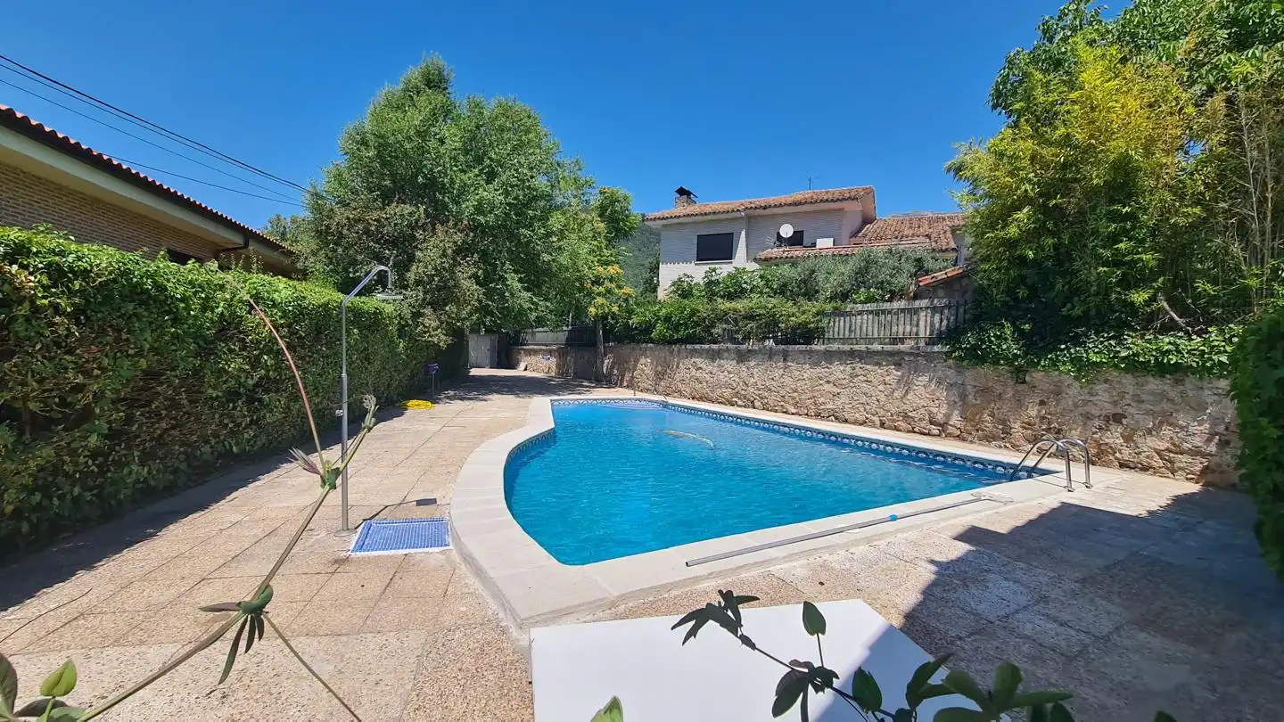 Piscina de Casa o chalet en venta en Piedralaves con Calefacción, Jardín privado y Terraza