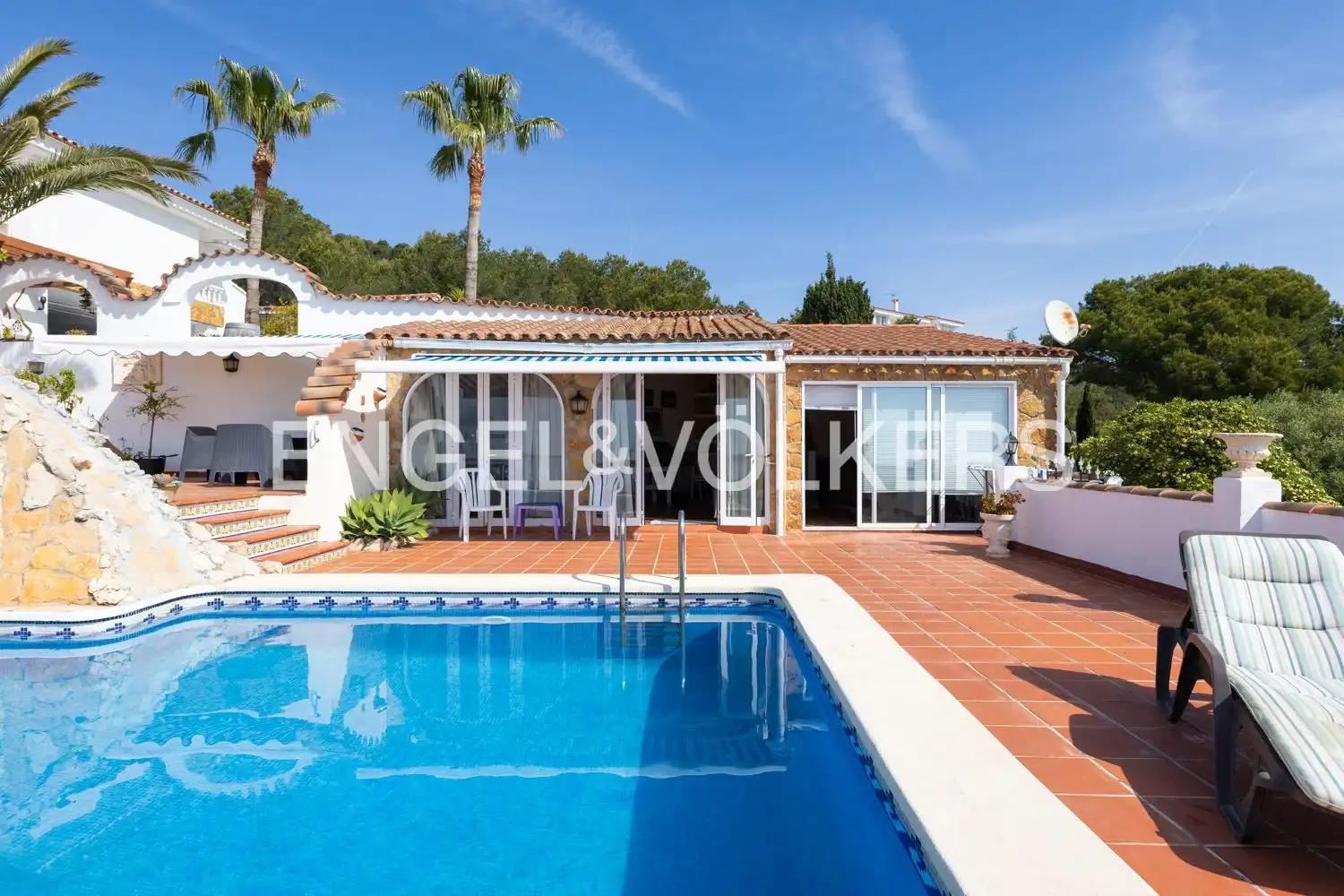 Vista exterior de Casa o chalet en venta en Alcalà de Xivert con Calefacción, Jardín privado y Terraza