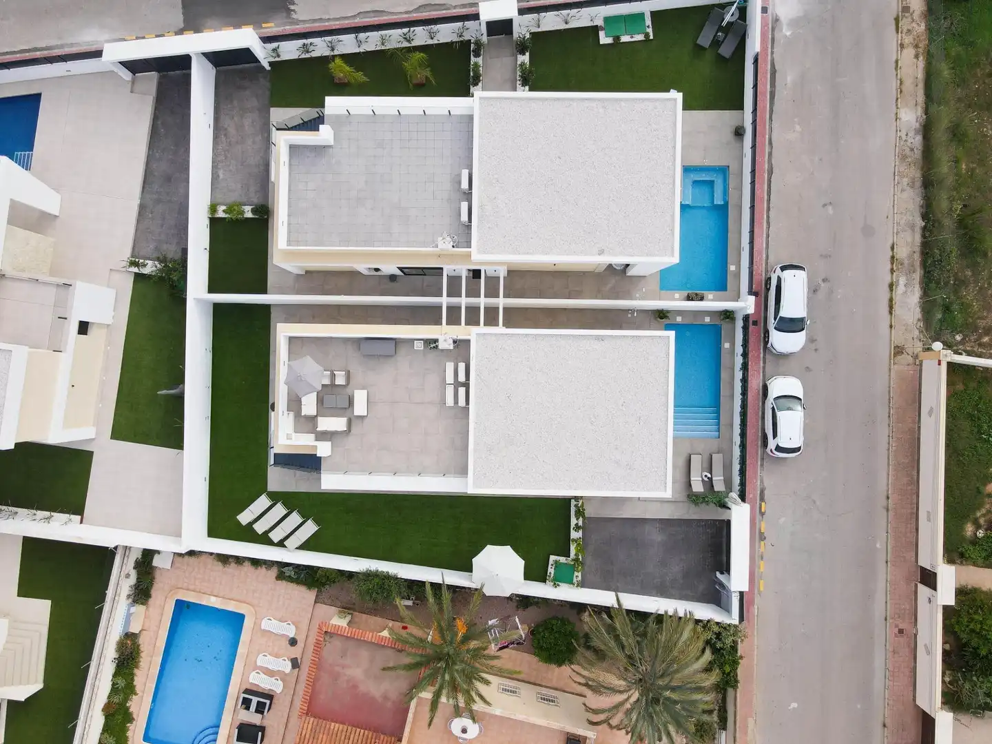 Vista exterior de Casa o xalet en venda en Torrevieja amb Aire condicionat, Calefacció i Jardí privat
