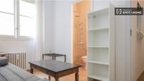 Bedroom of Flat to rent in  Madrid Capital  with Air Conditioner, Heating and Internet