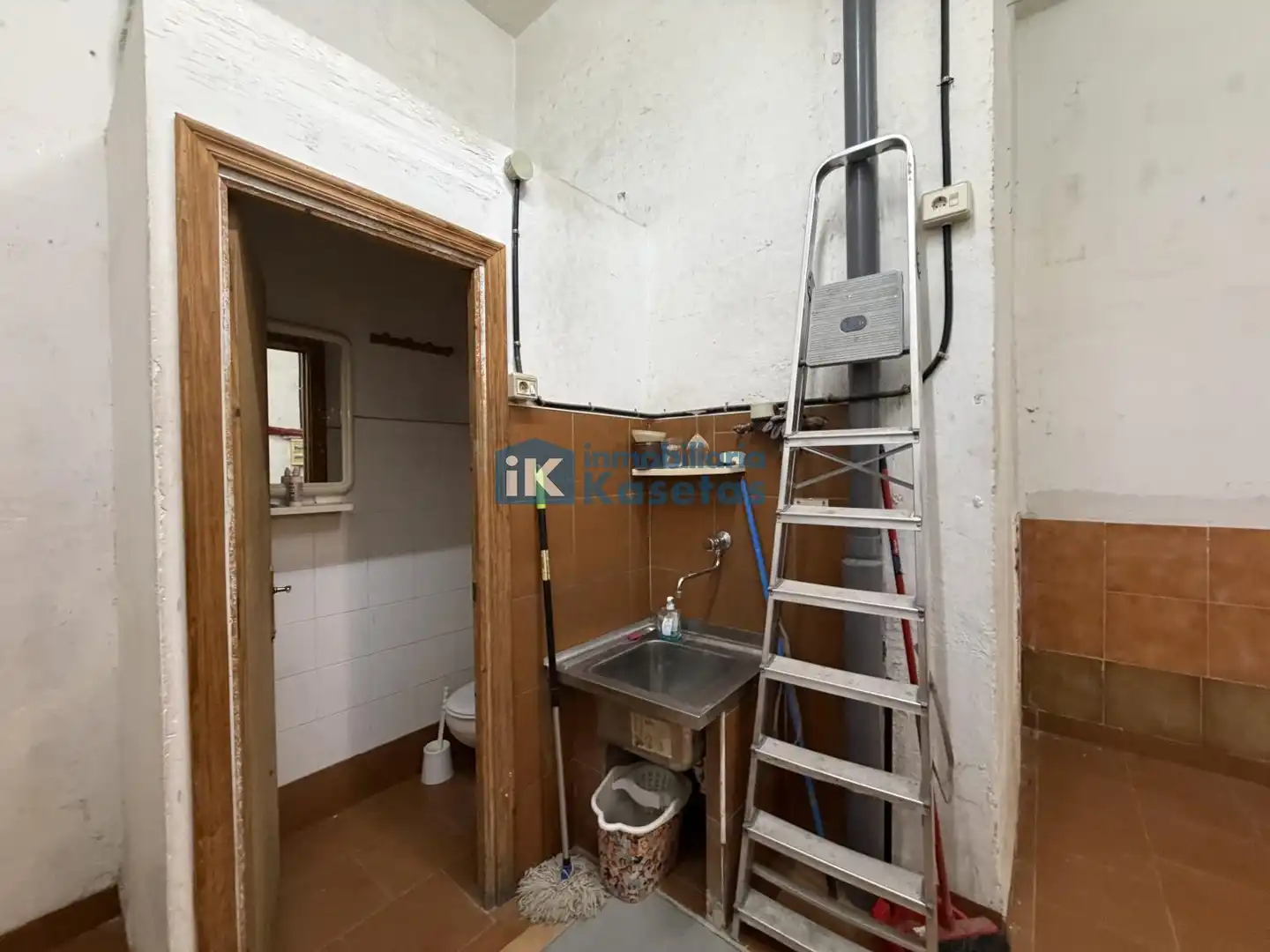 Business premises for sale in Centro - Ariz - Uribarri, imagen 4