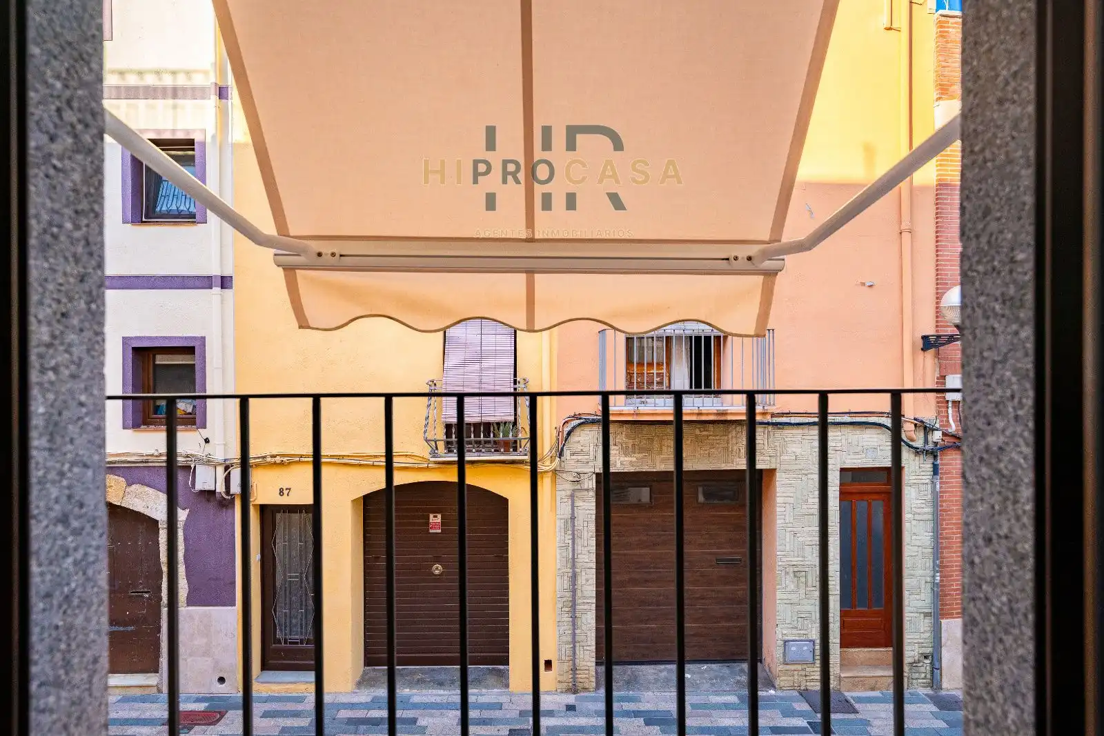 Vista exterior de Piso en venta en Población de Arroyo con Aire acondicionado, Calefacción y Terraza