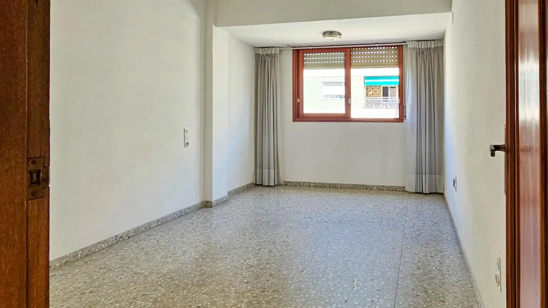 Living room of Flat for sale in Gandia  with Storage room and Balcony