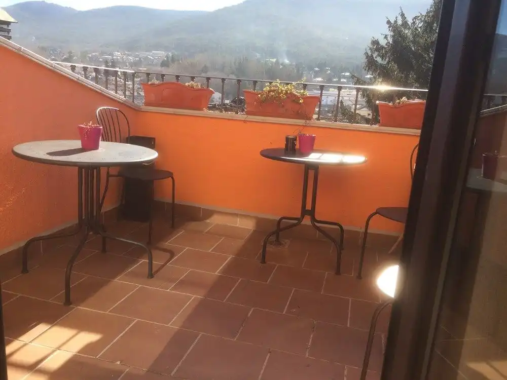 Terraza de Local en venta en El Espinar