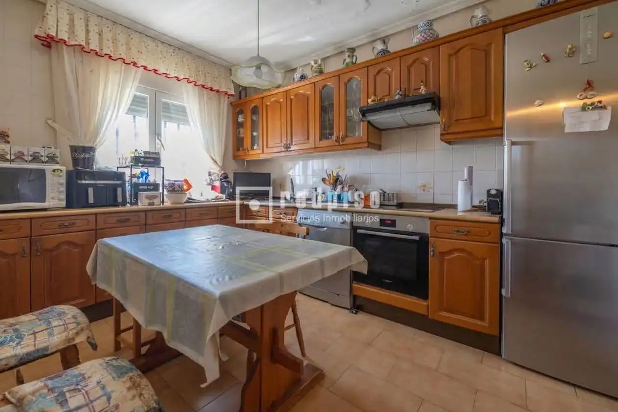 Kitchen of Houses for sale in Villa del Prado  with Heating, Private garden and Terrace