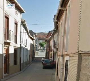 Casa-chalet en Venta en Calle PLATERIA en Mucientes