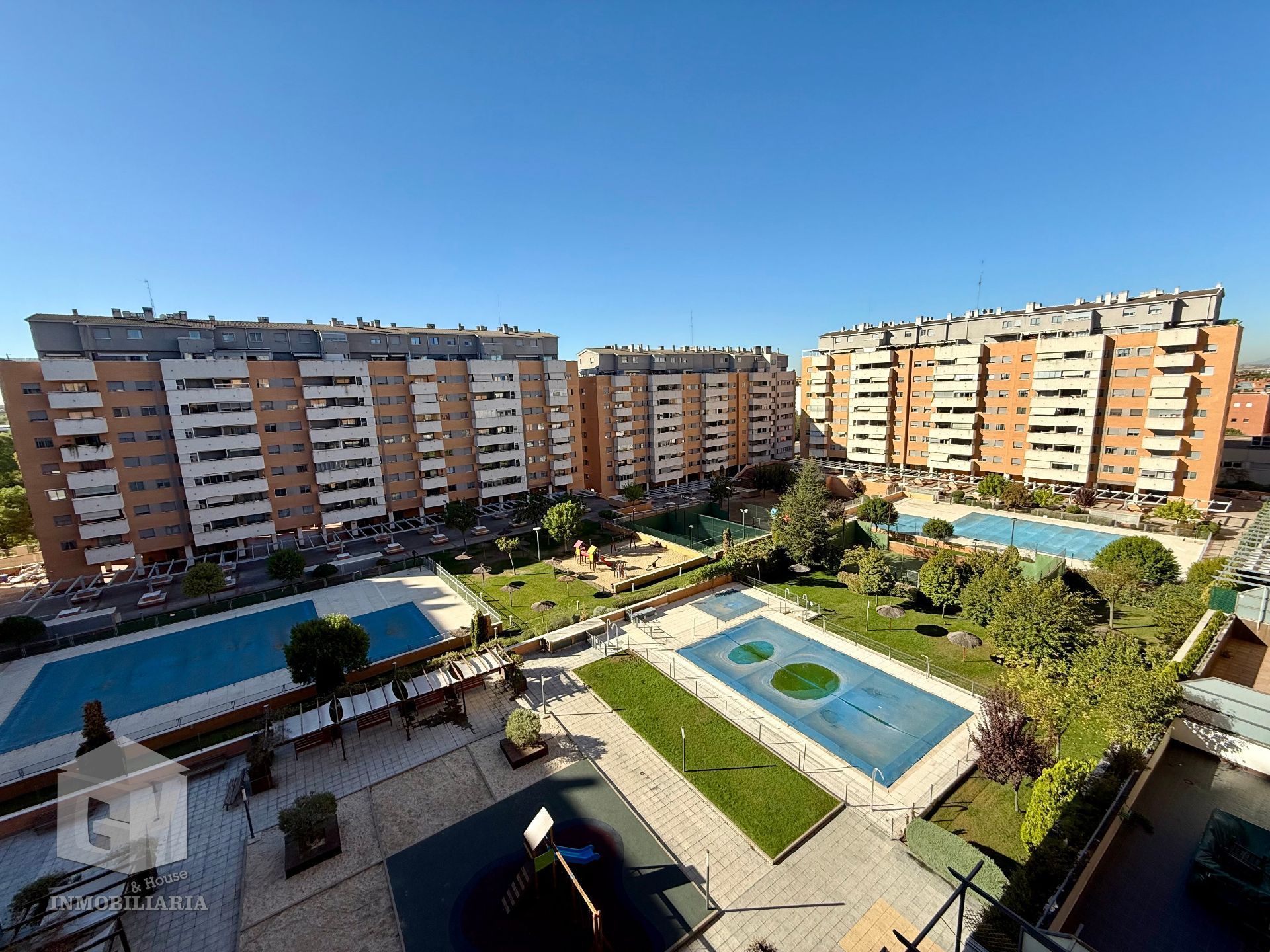 Exterior view of Flat for sale in Alcorcón  with Air Conditioner, Heating and Terrace