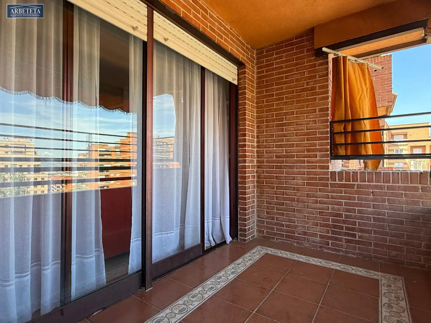 Terrasse von Wohnung zur Miete in Guadalajara mit Parkett
