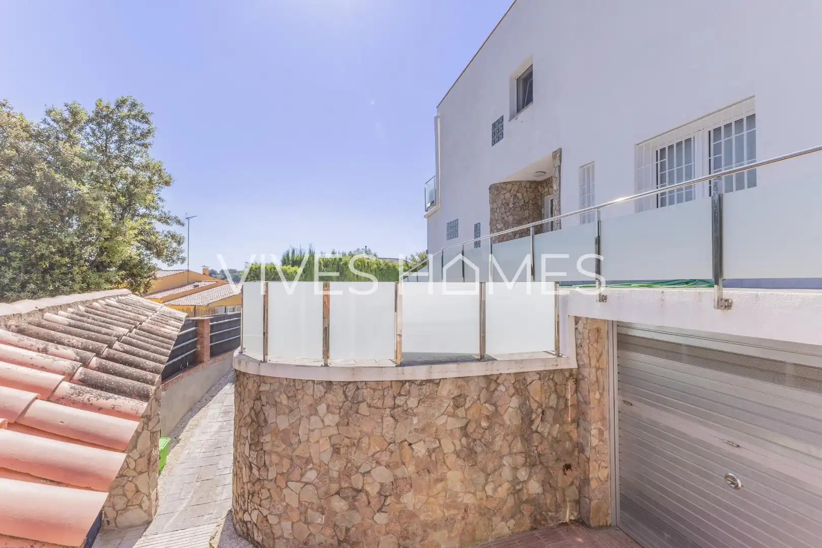 Vista exterior de Casa o xalet en venda en Arenys de Mar amb Aire condicionat, Calefacció i Jardí privat