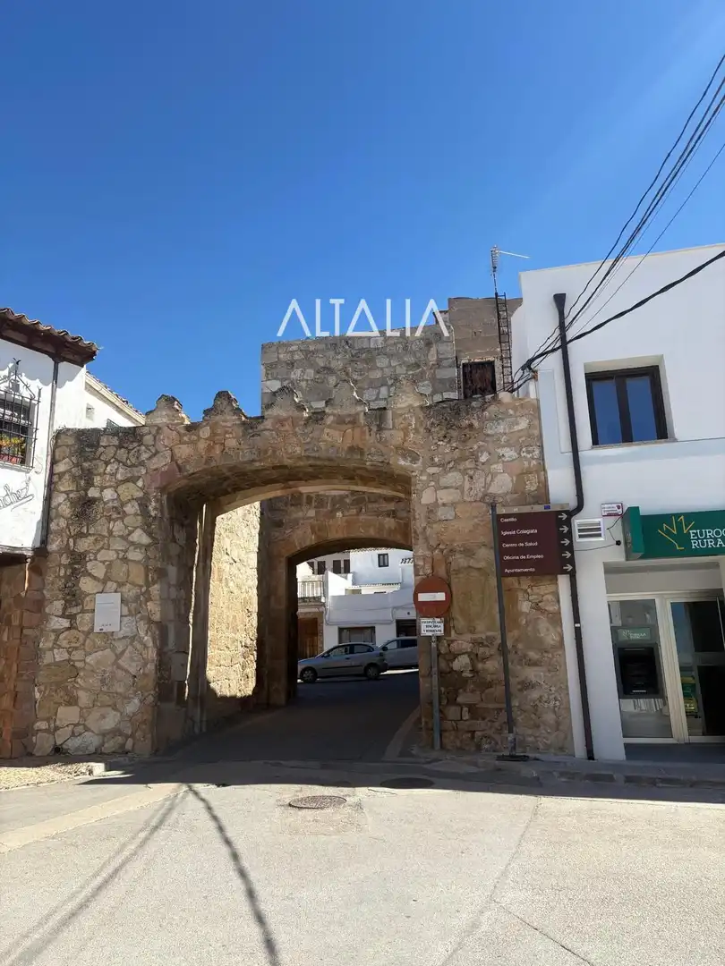 Houses for sale in Belmonte  with Terrace, Storage room and Furnished