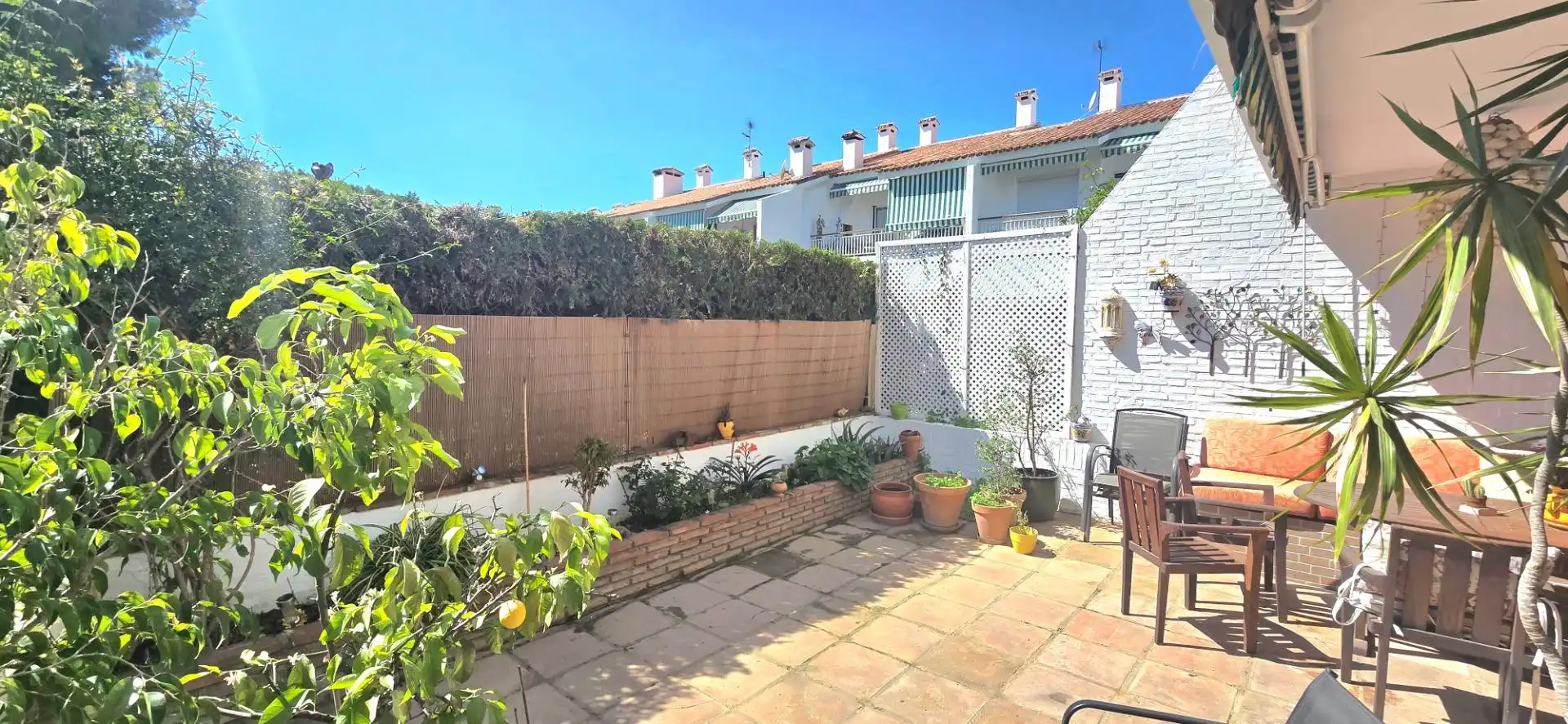 Jardí de Planta baixa en venda en Marbella amb Aire condicionat, Jardí privat i Terrassa