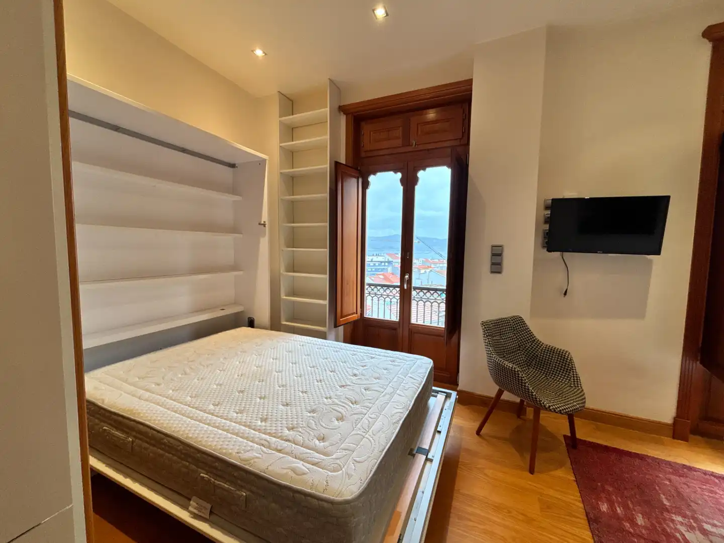 Habitación de Estudio de alquiler en Vigo  con Calefacción, Amueblado y Horno