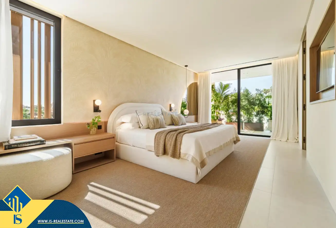 Chalet con piscina en venta en Milla de Oro, imagen 12