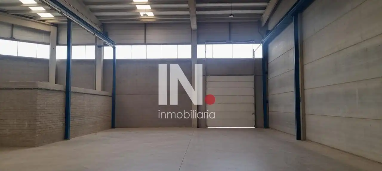 Fabrikhallen zur Miete in Torrefarrera