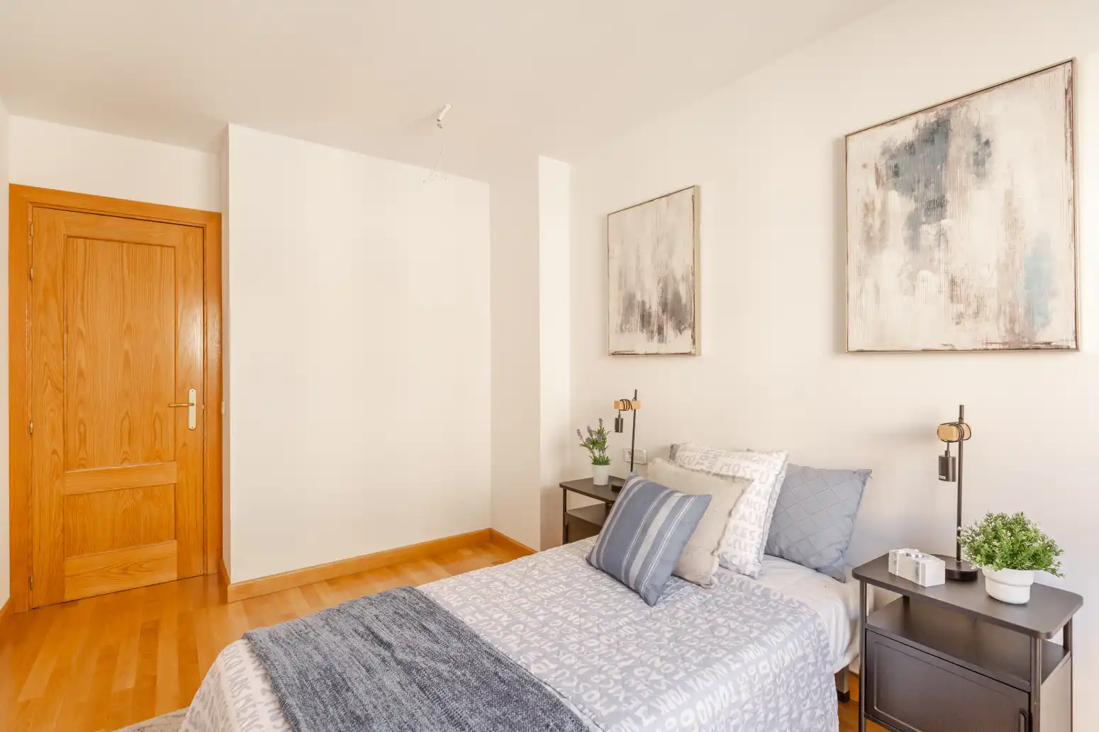 Habitación de Piso en venta en  Pamplona / Iruña con Calefacción, Jardín privado y Parquet