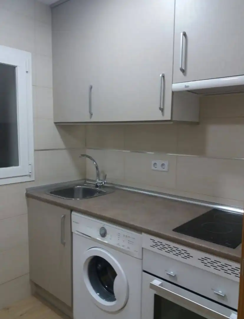 Kitchen of Flat for sale in Madrid  with Air Conditioner and Parquet flooring