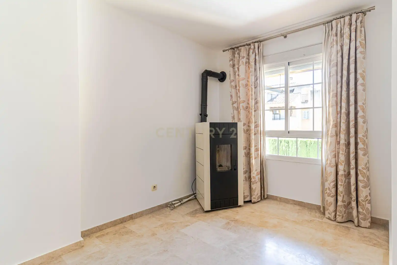 Bedroom of Houses for sale in Armilla  with Storage room and Community pool