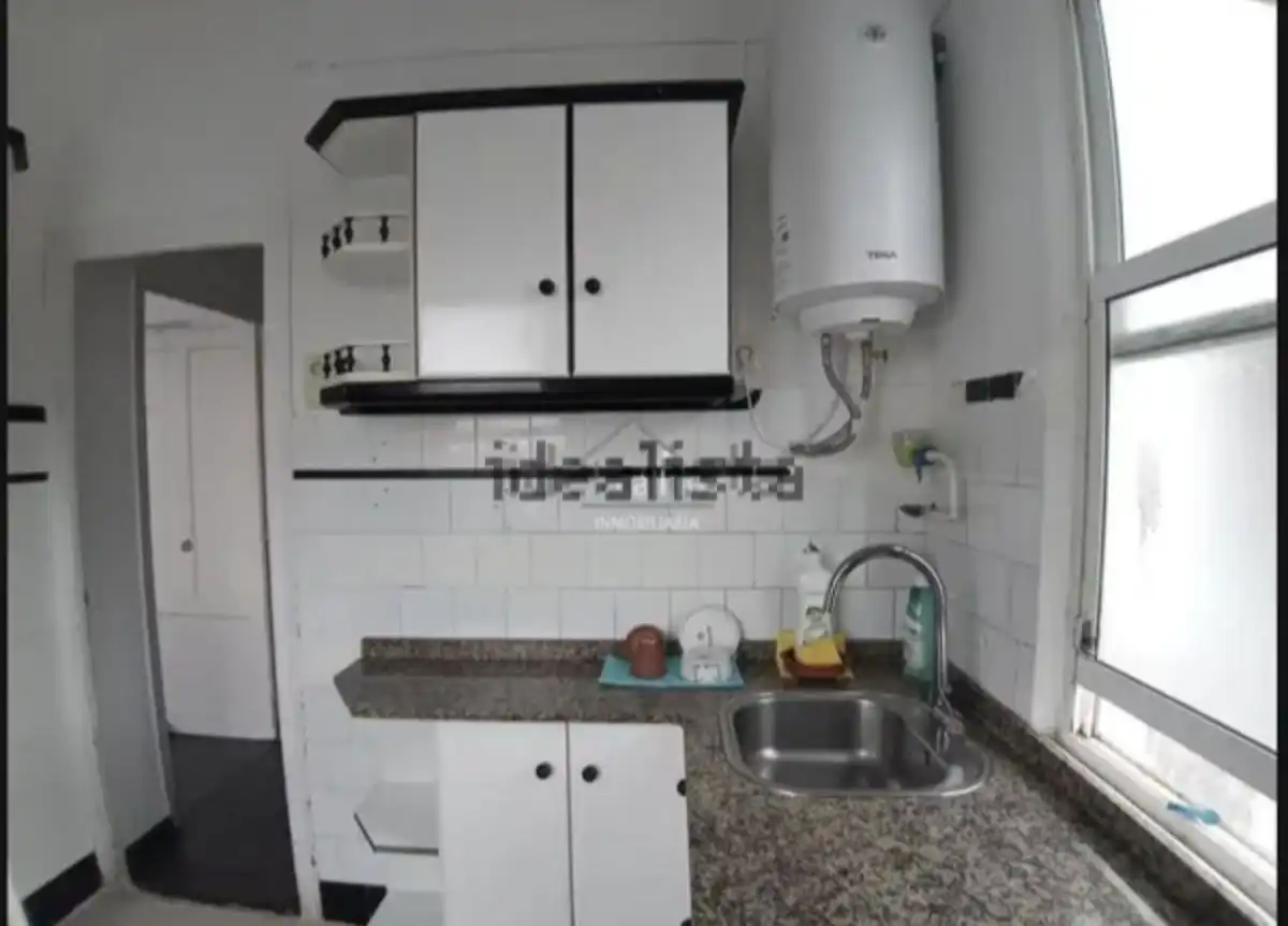 Küche von Wohnung zum Verkauf in Ferrol