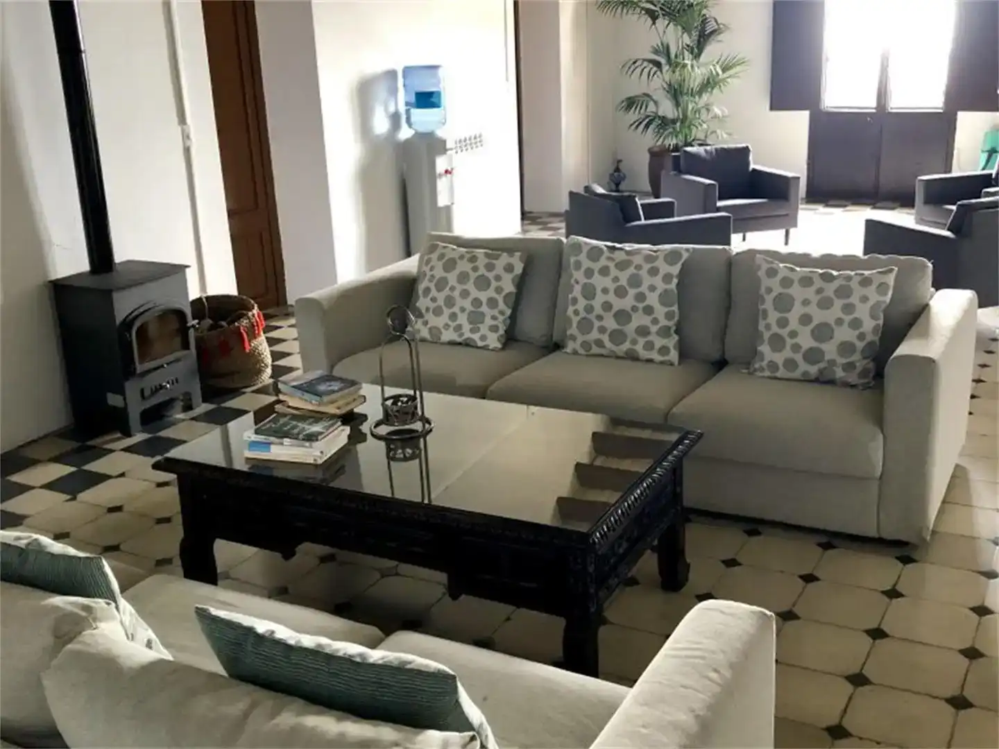 Sala d'estar de Finca rústica en venda en Tordera amb Jardí privat, Traster i Moblat