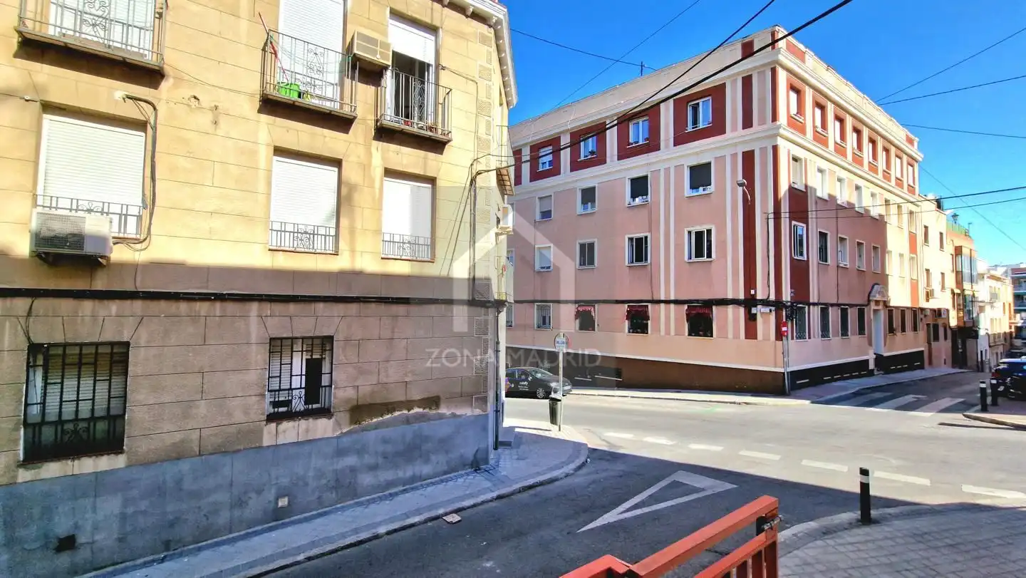 Vista exterior de Piso en venta en Madrid con Aire acondicionado, Terraza y Amueblado