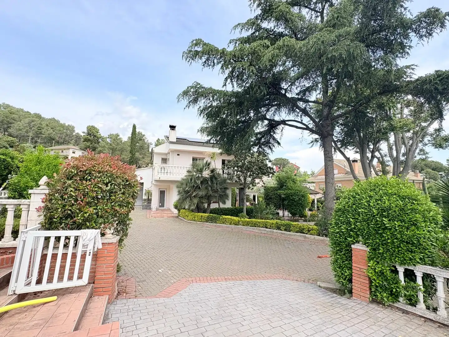 Vista exterior de Casa o chalet en venta en Corbera de Llobregat con Aire acondicionado, Calefacción y Jardín privado