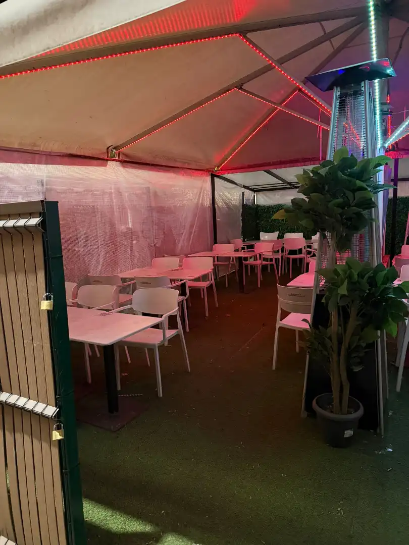 Business premises for transfer in Carrer Montseny 4, imagen 6