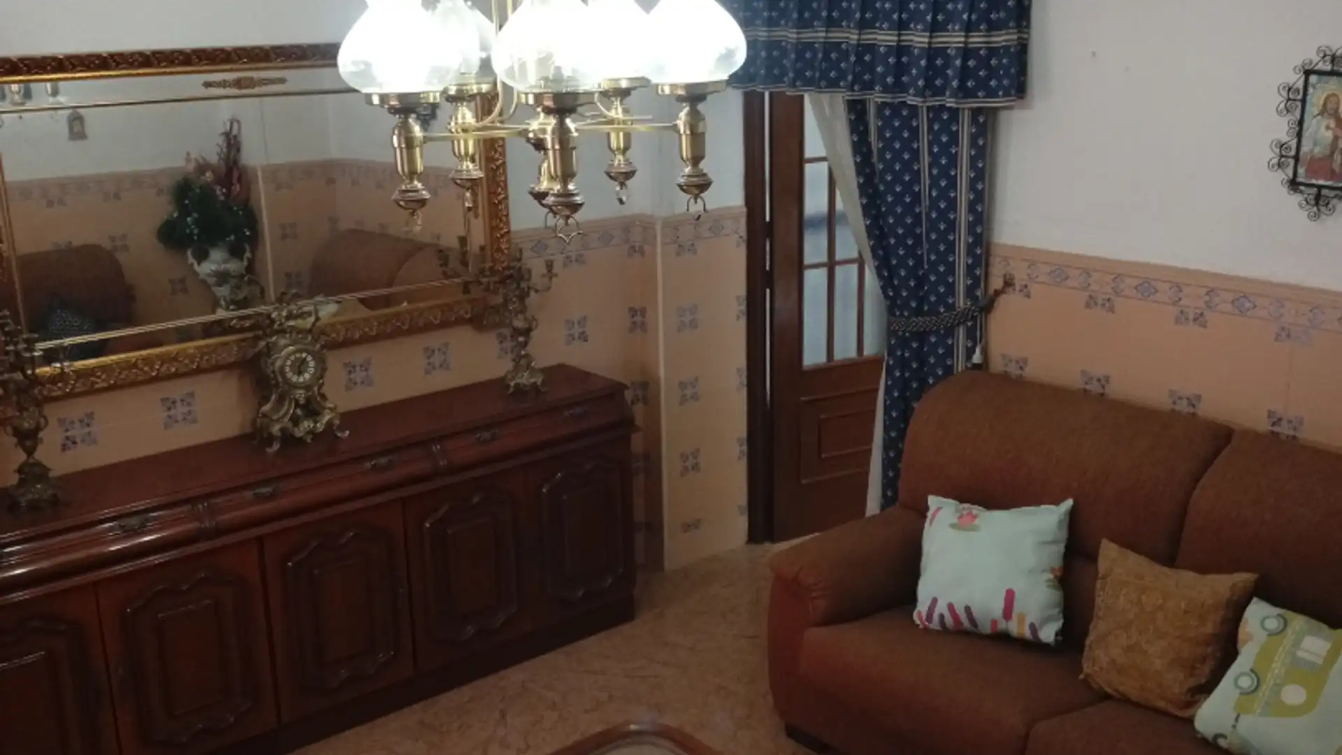Sala de estar de Casa adosada en venta en  Jaén Capital con Terraza