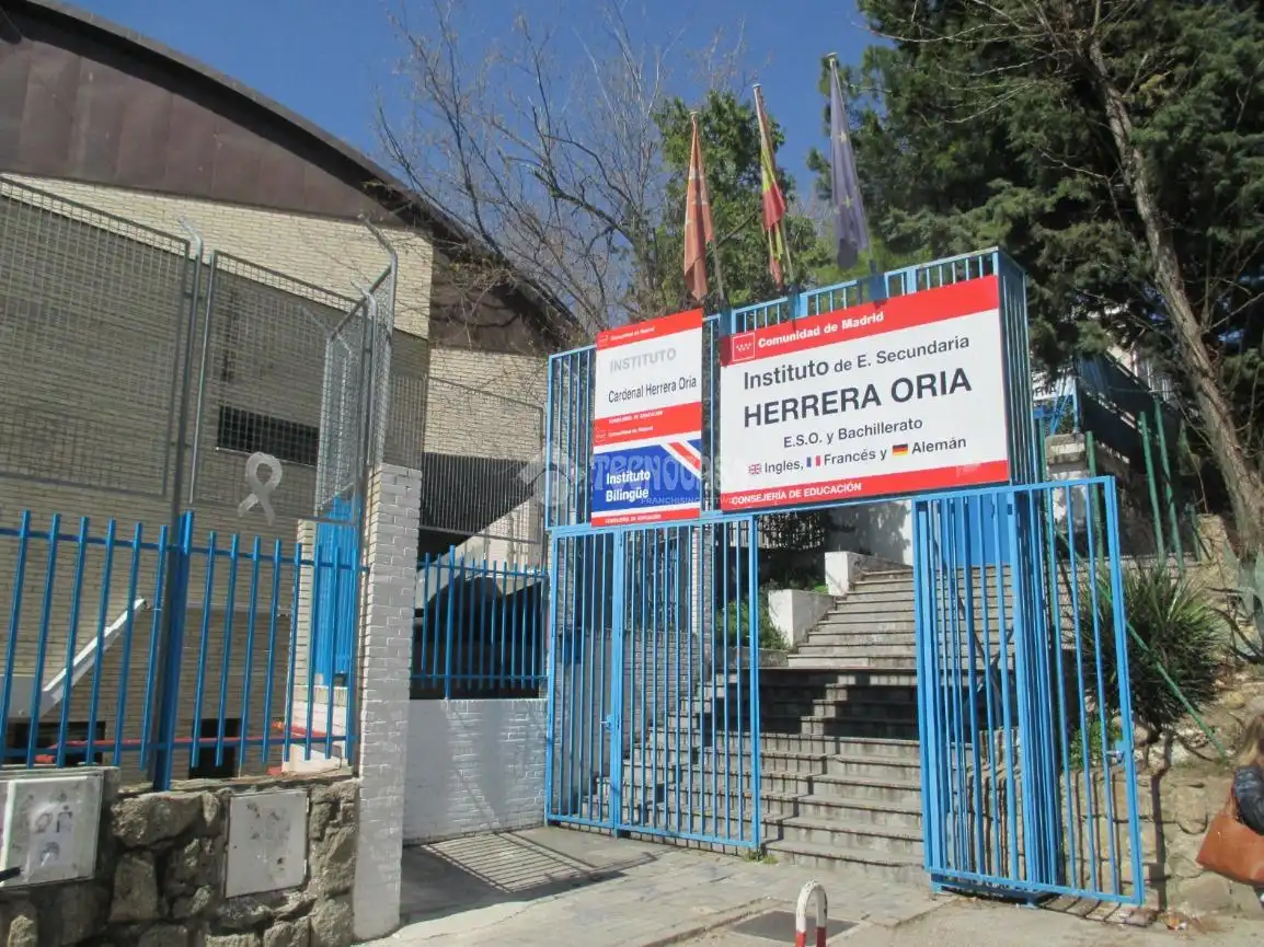 Piso en venta en Madrid con Calefacción y Piscina comunitaria