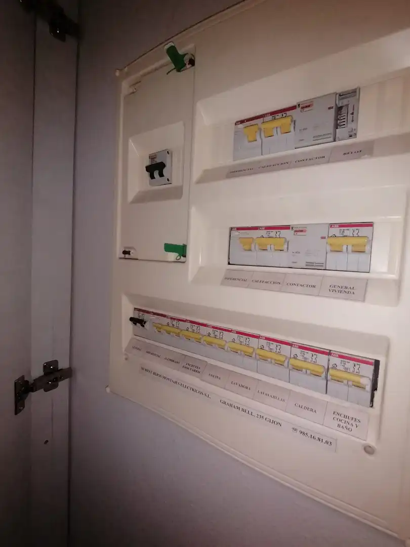 Piso en venta en Gijón  con Calefacción, Parquet y Trastero