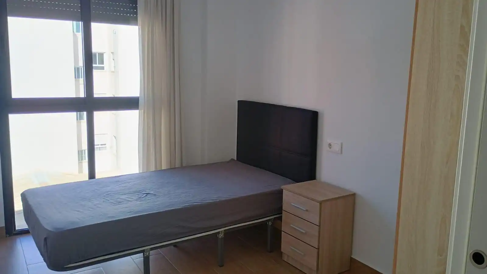 Schlafzimmer von Wohnung zum Verkauf in Elche / Elx mit Klimaanlage, Terrasse und Möbliert