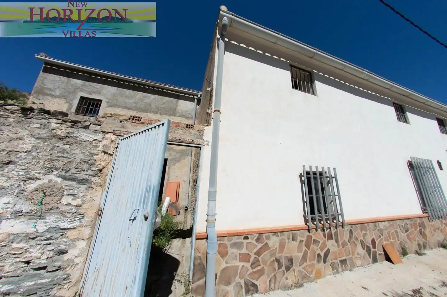 Vista exterior de Casa o xalet en venda en Taberno amb Jardí privat