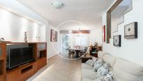Living room of Single-family semi-detached for sale in  Barcelona Capital  with Air Conditioner, Heating and Private garden