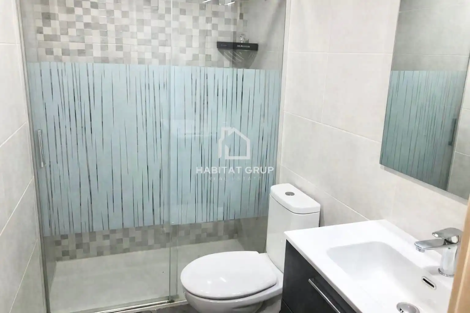 Baño de Piso en venta en Manresa con Aire acondicionado, Calefacción y Terraza