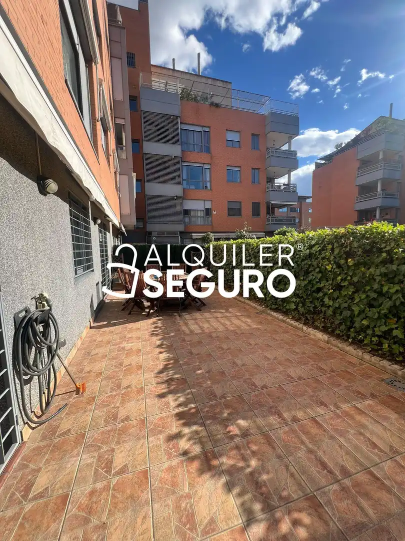 Terrassa de Pis de lloguer en Madrid amb Aire condicionat, Calefacció i Terrassa
