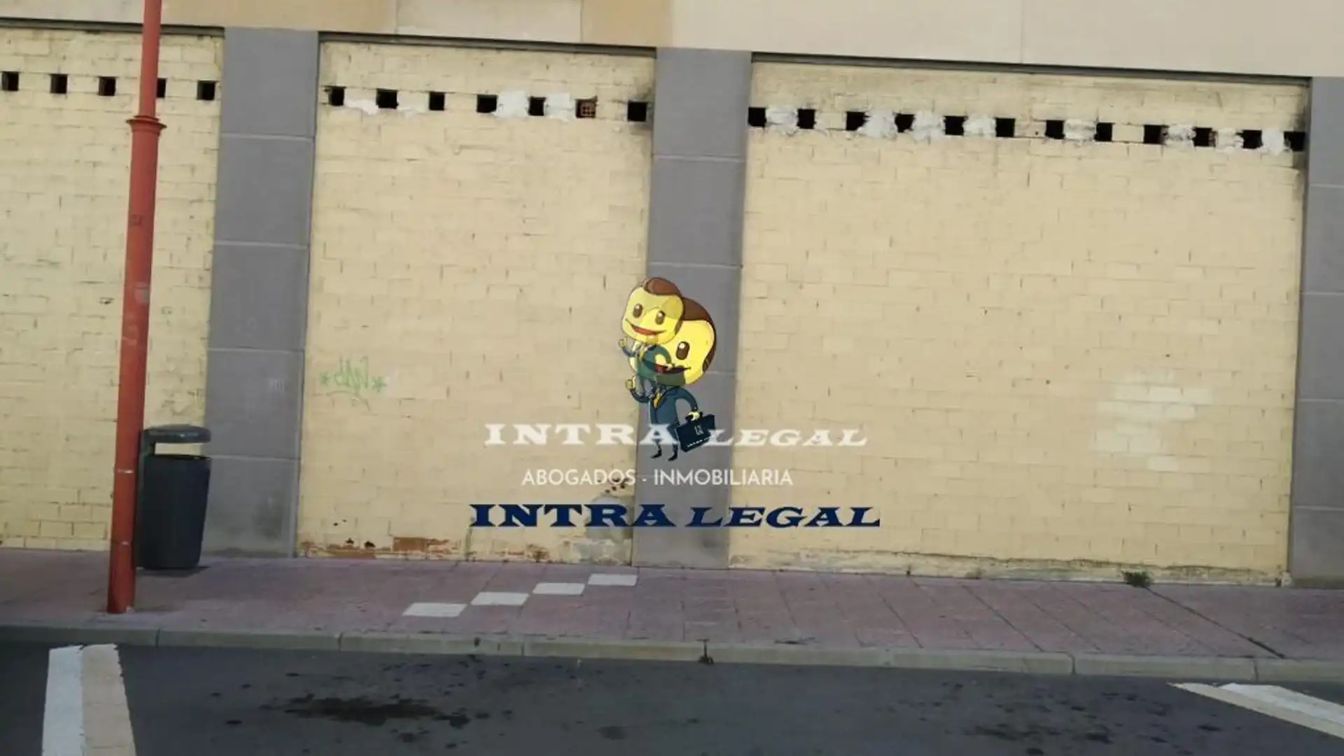 Vista exterior de Local de alquiler en Carbajosa de la Sagrada