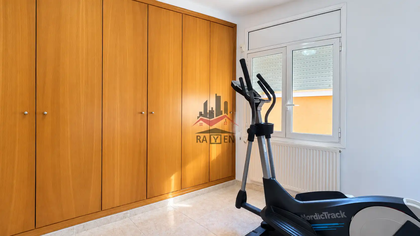 Habitación de Casa adosada en venta en Vilafant con Calefacción, Jardín privado y Terraza