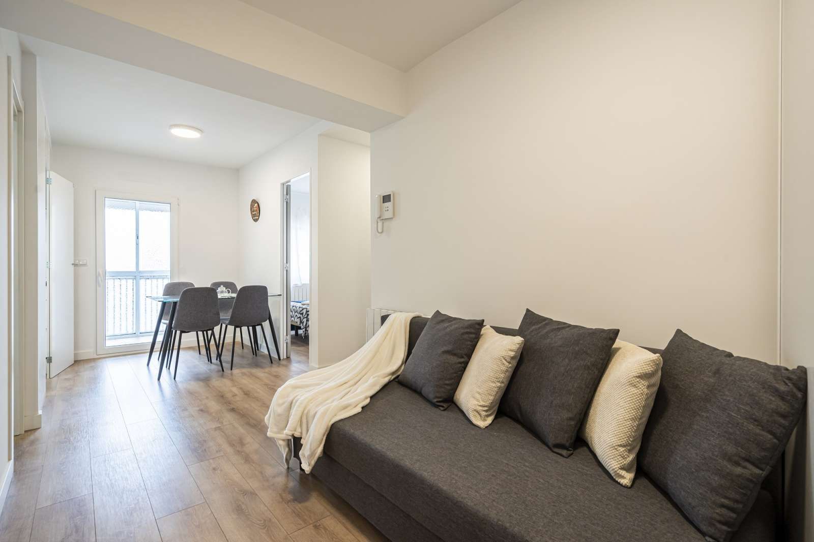 Apartment to share in Pilar