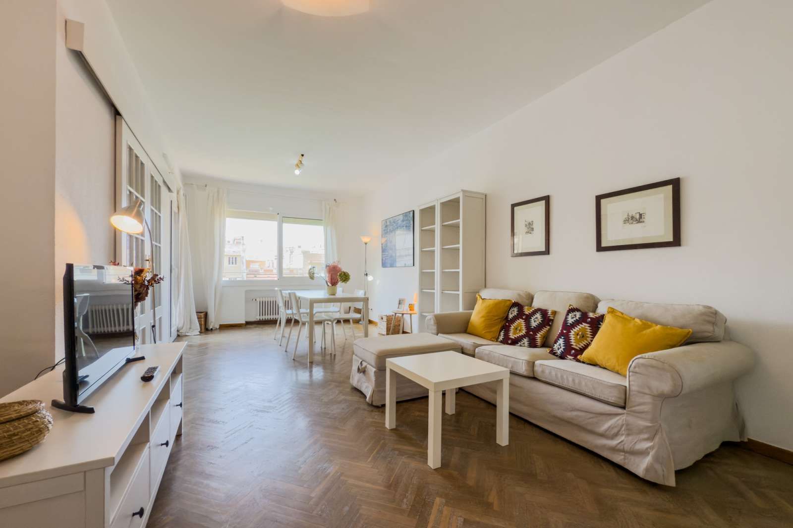Sala d'estar de Apartament per a compartir en  Barcelona Capital amb Aire condicionat, Calefacció i Terrassa