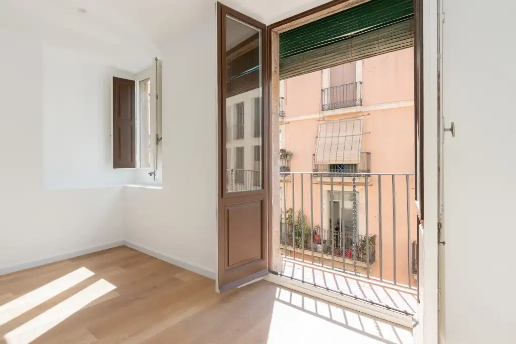 Apartamento con terraza en venta en Ciutat Vella, imagen 5