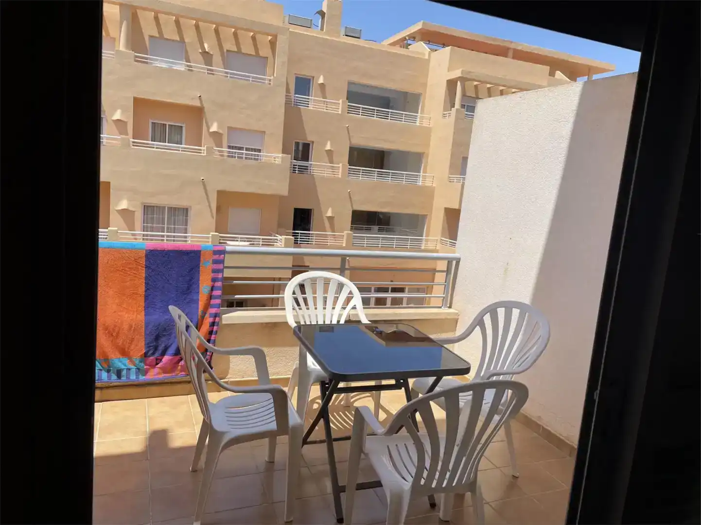 Terraza de Apartamento de alquiler en Vera con Aire acondicionado, Piscina y Balcón