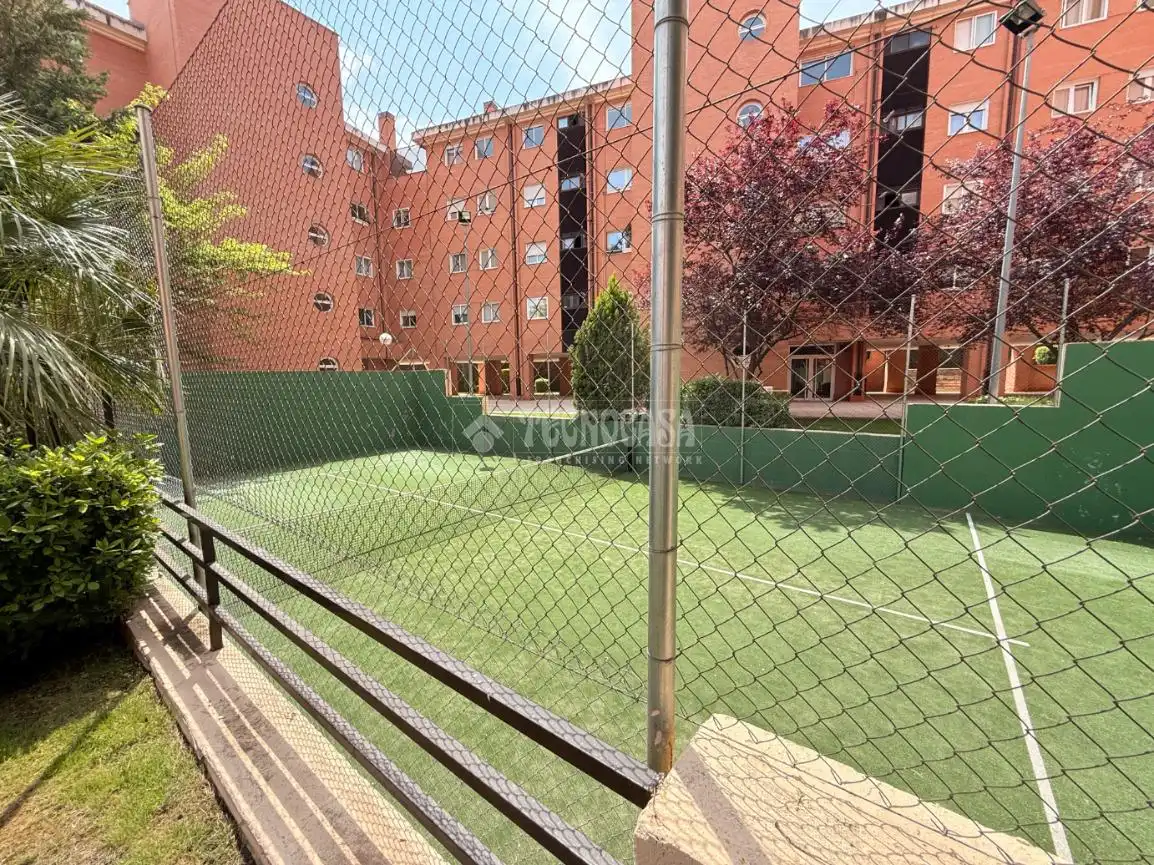 Exterior view of Flat for sale in Madrid  with Heating, Private garden and Parquet flooring