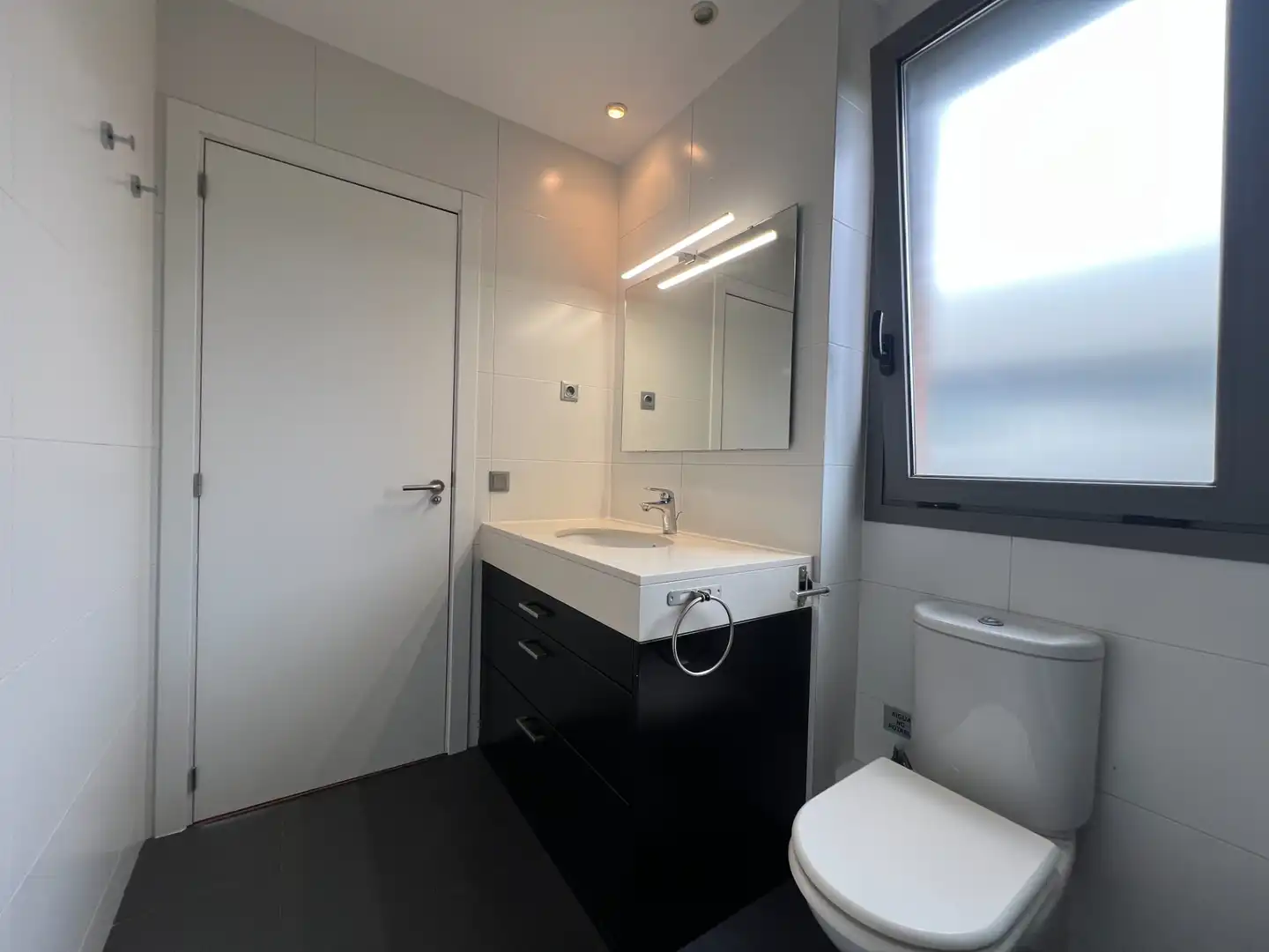 Badezimmer von Wohnung zum Verkauf in Sant Cugat del Vallès mit Klimaanlage, Heizung und Privatgarten