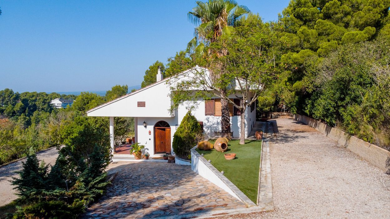 Exterior view of House or chalet for sale in Tortosa  with Private garden, Terrace and Storage room