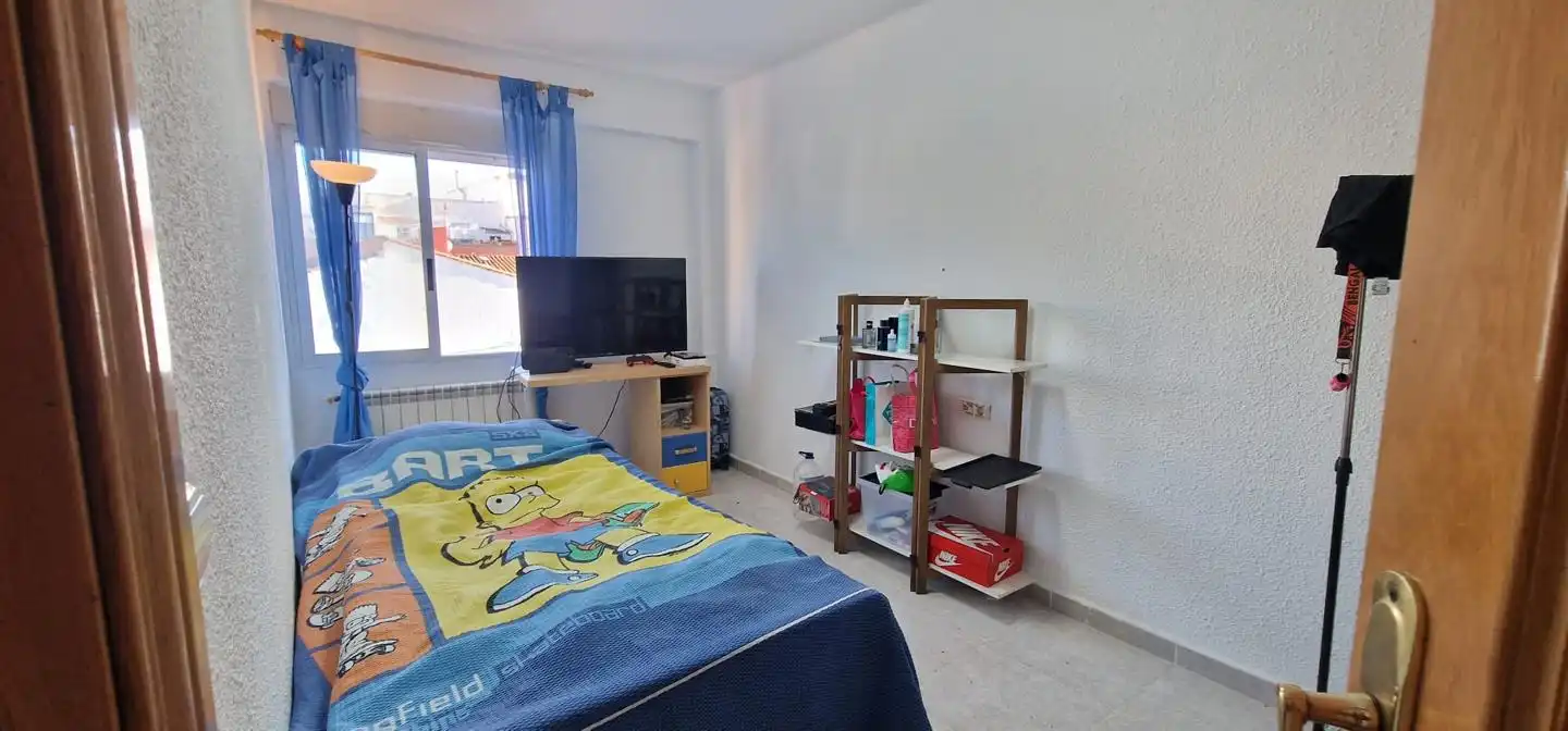 Bedroom of Flat for sale in Zaragoza  with Air Conditioner, Heating and Furnished