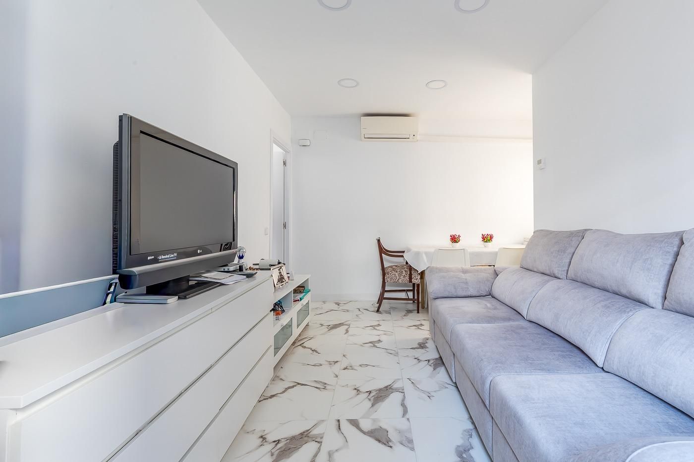 Living room of Flat for sale in  Madrid Capital  with Air Conditioner
