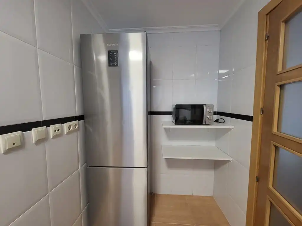 Cocina de Ático de alquiler en La Roda con Aire acondicionado, Calefacción y Terraza
