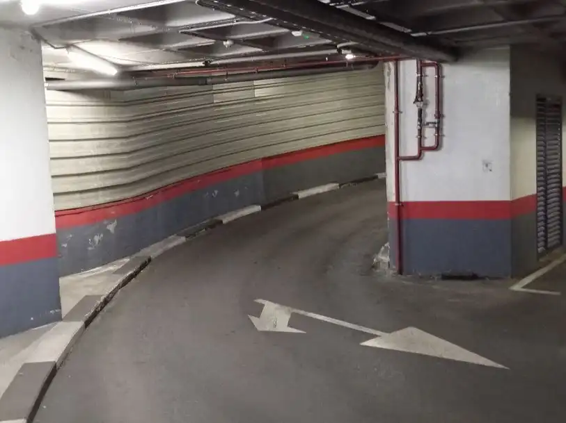 Parkplatz von Garage zum Verkauf in Leganés