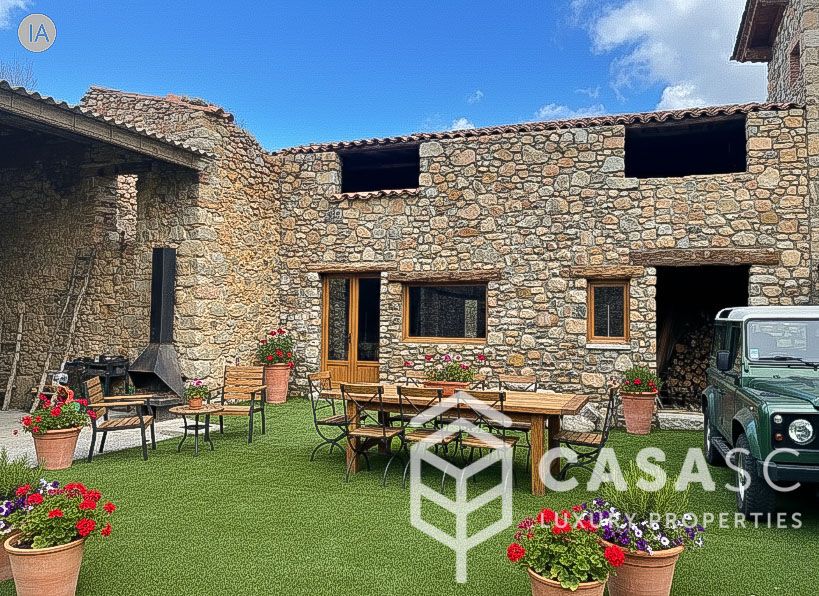 Terrassa de Finca rústica en venda en Bellver de Cerdanya amb Calefacció, Jardí privat i Moblat