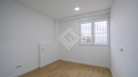 Foto 5 de Edifici en venda a Peñagrande, Madrid