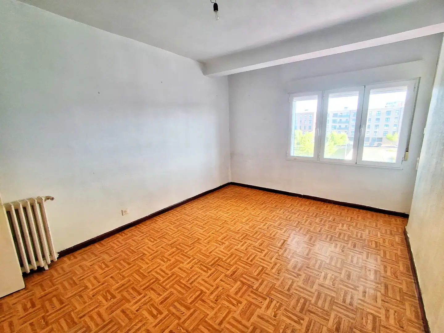 Habitación de Piso en venta en Aranda de Duero con Calefacción, Trastero y Horno